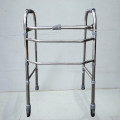 Khung hỗ trợ tập đi cho người già, người khuyết tật bằng inox chắc chắn