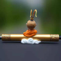Trang trí nội thất ô tô hình tôn ngộ không