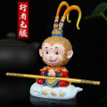 Trang trí nội thất ô tô hình tôn ngộ không
