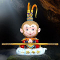 Trang trí nội thất ô tô hình tôn ngộ không