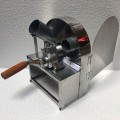 Máy thái hành tỏi, củ quả quay tay có nắp đậy