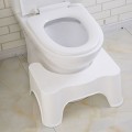 Ghế kê chân ngồi toilet đúng cách chống táo bón